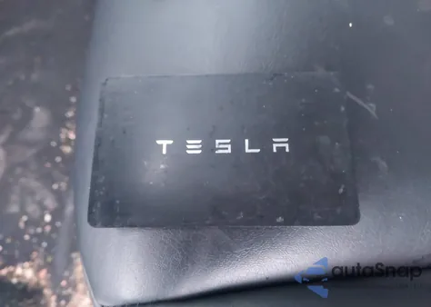 2021 Tesla Model 3 Long Range Dual Motor All-Wheel Drive z USA, uszkodzony, nr VIN 5YJ3E1EB7MF031445